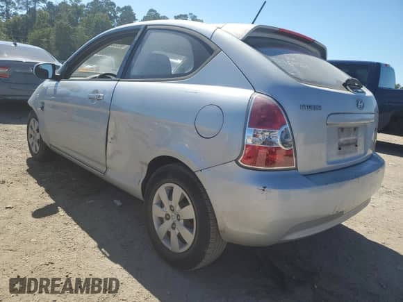 2010 Hyundai Accent GS z VIN KMHCM3AC8AU159625, wystawiony jako Copart lot #86508095 z przebiegiem 172 377 mil mil oraz Szkoda całkowita • Salvage title. Historia ofert i sprzedaży dostępna na DreamBid. Obrazek 2.