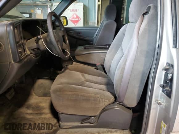 2006 Chevrolet Silverado 1500 LT3 z VIN 1GCEK19Z96Z167954, wystawiony jako Copart lot #64427625 z przebiegiem 181 512 mil mil oraz Czysty tytuł • Clean title. Historia ofert i sprzedaży dostępna na DreamBid. Obrazek 7.