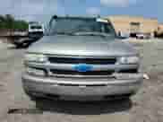 2003 Chevrolet Suburban LT z VIN 1GNEC16Z13J221251, wystawiony jako Copart lot #64169045 z przebiegiem 234 241 mil mil oraz Szkoda całkowita • Salvage title. Historia ofert i sprzedaży dostępna na DreamBid. Obrazek 5.