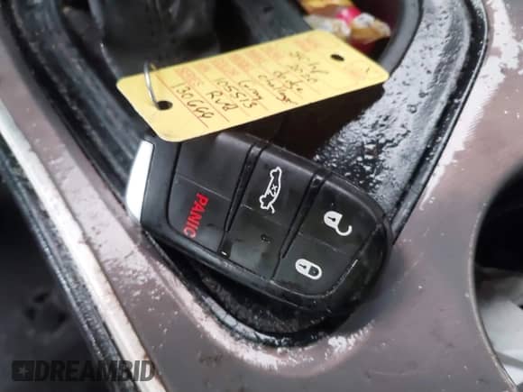 2020 Dodge Challenger SXT с VIN 2C3CDZAG7LH105513, выставлен на аукционе IAAI как лот 42380771 с пробегом 187 120 миль миль и . История ставок и продаж доступна на DreamBid. Изображение 11.