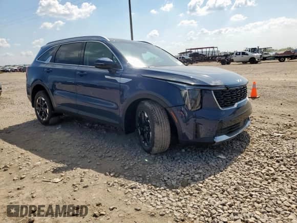 2025 Kia Sorento S с VIN 5XYRL4JC1SG331553, выставлен на аукционе Copart как лот 80279015 с пробегом 444 миль миль и Списание • Salvage title. История ставок и продаж доступна на DreamBid. Изображение 4.