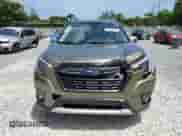 2023 Subaru Forester Touring z VIN JF2SKARC8PH535046, wystawiony jako Copart lot #70142595 z przebiegiem 17 195 mil mil oraz Szkoda całkowita • Salvage title. Historia ofert i sprzedaży dostępna na DreamBid. Obrazek 5.
