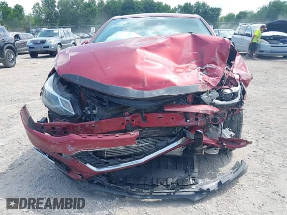 2017 Chevrolet Cruze Premier z VIN 3G1BF6SM1HS547186, wystawiony jako IAAI lot #42536555 z przebiegiem 110 805 mil mil oraz . Historia ofert i sprzedaży dostępna na DreamBid. Obrazek 6.