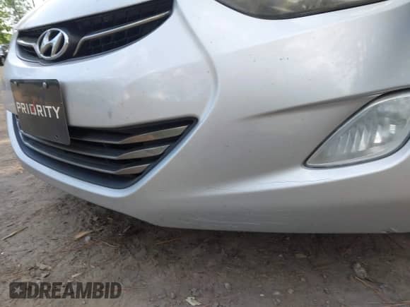 2012 Hyundai Elantra GLS z VIN KMHDH4AE2CU274191, wystawiony jako IAAI lot #42680474 z przebiegiem 186 713 mil mil oraz . Historia ofert i sprzedaży dostępna na DreamBid. Obrazek 6.