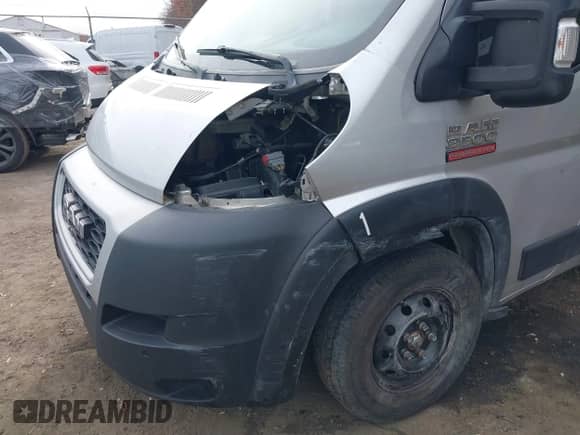 2022 Ram ProMaster Cargo с VIN 3C6MRVJG3NE104553, выставлен на аукционе IAAI как лот 40851506 с пробегом 209 905 миль миль и . История ставок и продаж доступна на DreamBid. Изображение 6.