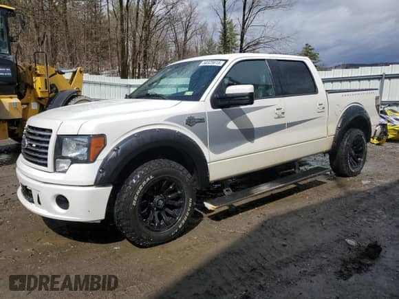 2012 Ford F-150 Lariat z VIN 1FTFW1E64CFB90284, wystawiony jako Copart lot #50325615 z przebiegiem 208 499 mil mil oraz Szkoda całkowita • Salvage title. Historia ofert i sprzedaży dostępna na DreamBid. Obrazek 1.