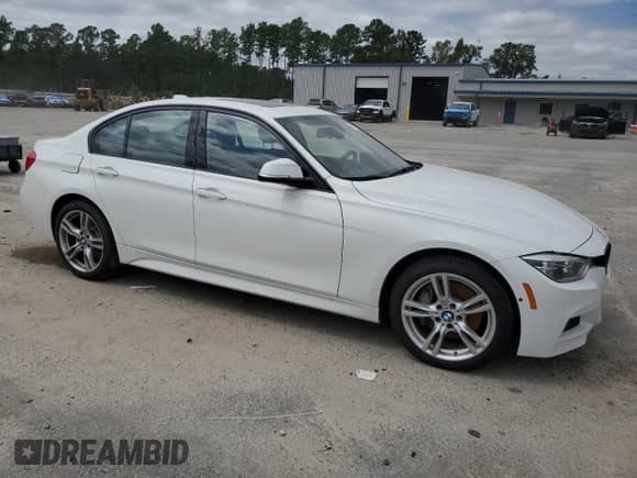 2016 BMW 3 Series 340i xDrive z VIN WBA8B7G50GNT95315, wystawiony jako Copart lot #80135435 z przebiegiem 64 473 mil mil oraz Szkoda całkowita • Salvage title. Historia ofert i sprzedaży dostępna na DreamBid. Obrazek 4.