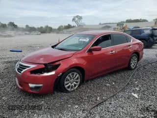 2015 Nissan Altima SV z VIN 1N4AL3AP1FC149409, wystawiony jako Copart lot #70722785 z przebiegiem 165 830 mil mil oraz Szkoda całkowita • Salvage title. Historia ofert i sprzedaży dostępna na DreamBid. Obrazek 1.