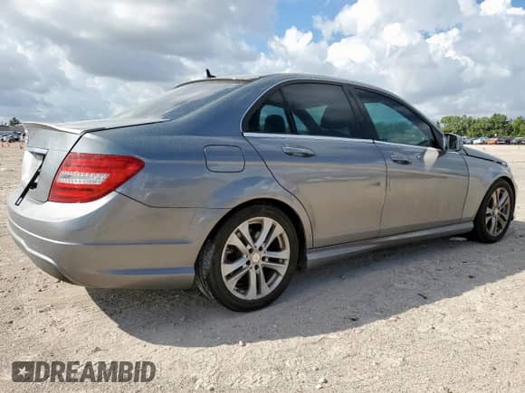2014 Mercedes-Benz C 250 Sport with VIN WDDGF4HB0EG254273, listed as a Copart auction lot 70661895 with 117,284 mi miles and Salvage title. Bid and sale history available at DreamBid. Image 3.