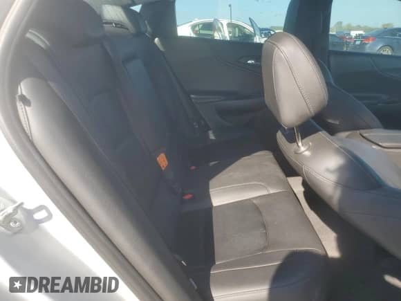 2016 Chevrolet Malibu LT z VIN 1G1ZE5ST3GF260776, wystawiony jako Copart lot #84444505 z przebiegiem 120 693 mil mil oraz Szkoda całkowita • Salvage title. Historia ofert i sprzedaży dostępna na DreamBid. Obrazek 10.