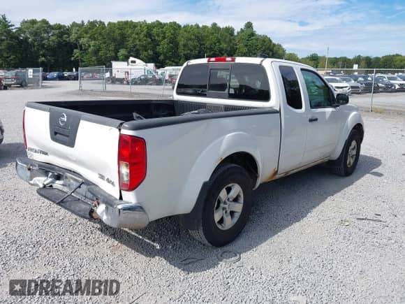 2009 Nissan Frontier SE with VIN 1N6AD06W49C401354, listed as a IAAI auction lot 43004005 with 141,113 mi miles and . Bid and sale history available at DreamBid. Image 4.