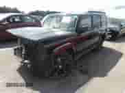 2007 Jeep Commander Sport с VIN 1J8HG48K57C647510, выставлен на аукционе IAAI как лот 41883720 с пробегом 210 051 миль миль и . История ставок и продаж доступна на DreamBid. Изображение 2.