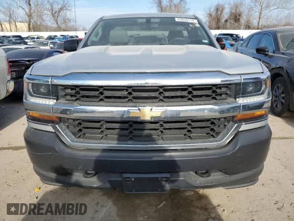 2018 Chevrolet Silverado 1500 Work Truck with VIN 1GCNKNEC7JZ145467, listed as a Copart auction lot 43839114 with 140,137 mi miles and Salvage title. Bid and sale history available at DreamBid. Image 5.