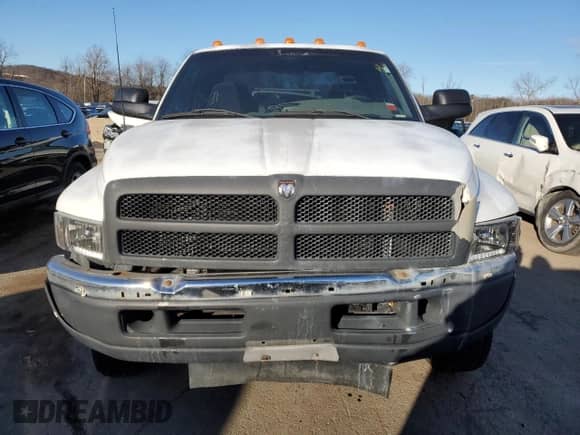 1998 Dodge 2500 with VIN 3B7KF22Z6WG116838, listed as a Copart auction lot 88107935 with 110,564 mi miles and Clean title. Bid and sale history available at DreamBid. Image 5.