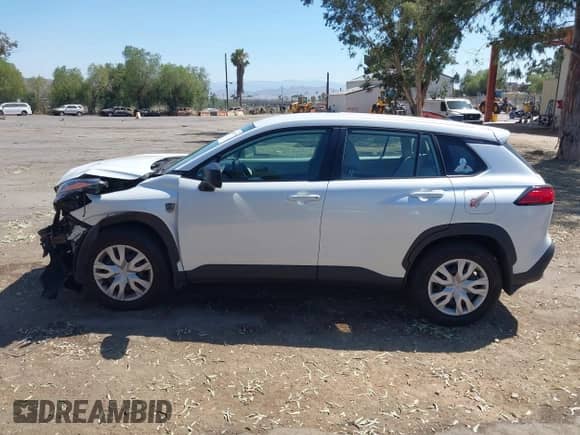 2022 Toyota Corolla Cross L with VIN 7MUAAABG8NV029483, listed as a IAAI auction lot 42687179 with 49,403 mi miles and . Bid and sale history available at DreamBid. Image 14.