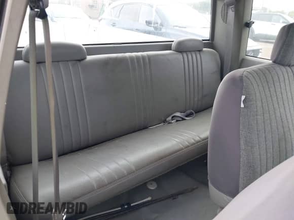 1998 GMC Sierra 1500 с VIN 1GTEC19M7WE545777, выставлен на аукционе IAAI как лот 42334041 с пробегом 169 322 миль миль и . История ставок и продаж доступна на DreamBid. Изображение 8.