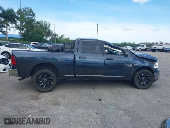 2019 Ram 1500 Big Horn z VIN 1C6RR7TT6KS596984, wystawiony jako IAAI lot #42678677 z przebiegiem 35 666 mil mil oraz . Historia ofert i sprzedaży dostępna na DreamBid. Obrazek 13.