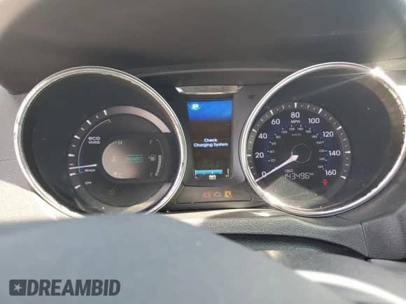 2015 Hyundai Sonata Limited z VIN KMHEC4A40FA131112, wystawiony jako Copart lot #84219075 z przebiegiem 143 496 mil mil oraz Czysty tytuł • Clean title. Historia ofert i sprzedaży dostępna na DreamBid. Obrazek 9.