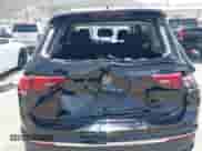 2022 Volkswagen Tiguan S с VIN 3VV1B7AX5NM056766, выставлен на аукционе IAAI как лот 42024519 с пробегом 97 548 миль миль и . История ставок и продаж доступна на DreamBid. Изображение 6.