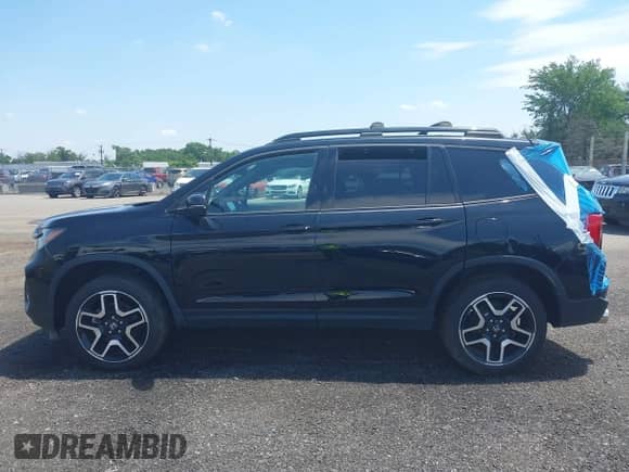 2023 Honda Passport Elite z VIN 5FNYF8H01PB030270, wystawiony jako IAAI lot #42667744 z przebiegiem 7 931 mil mil oraz . Historia ofert i sprzedaży dostępna na DreamBid. Obrazek 14.