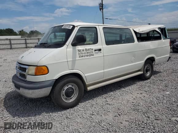 2002 Dodge Passenger with VIN 2B5WB35Z52K124143, listed as a Copart auction lot 63028105 with 146,799 mi miles and Salvage title. Bid and sale history available at DreamBid. Image 1.