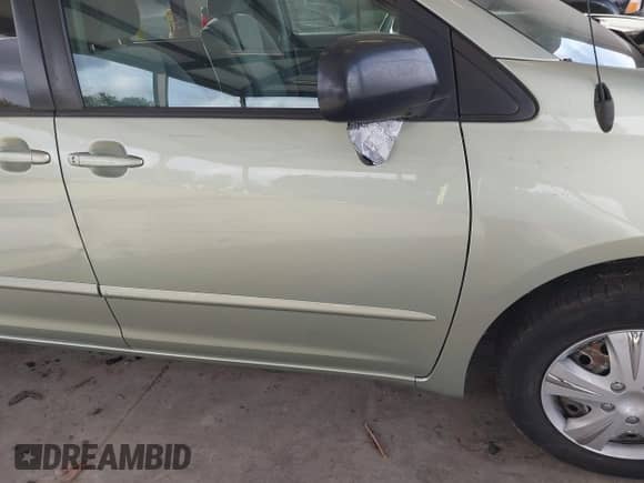 2008 Toyota Sienna LE z VIN 5TDZK23C78S183652, wystawiony jako IAAI lot #43476347 z przebiegiem 208 579 mil mil oraz . Historia ofert i sprzedaży dostępna na DreamBid. Obrazek 6.