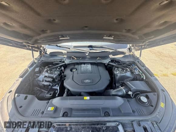 2018 Land Rover Range Rover Sport HSE with VIN SALWR2RK0JA696668, listed as a Copart auction lot 69270455 with 88,189 mi miles and Clean title. Bid and sale history available at DreamBid. Image 7.