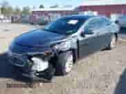 2018 Chevrolet Malibu LT z VIN 1G1ZD5ST8JF166998, wystawiony jako IAAI lot #43354038 z przebiegiem 100 794 mil mil oraz . Historia ofert i sprzedaży dostępna na DreamBid. Obrazek 16.