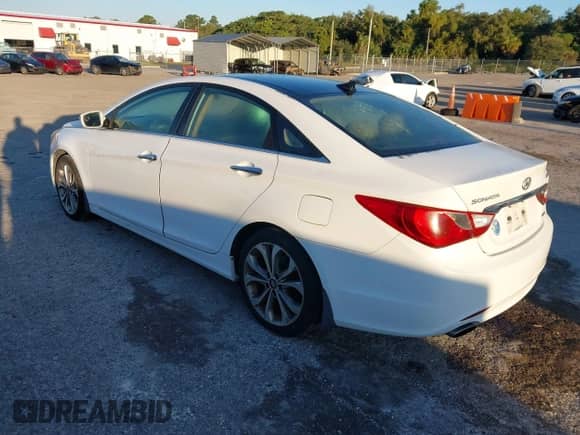 2013 Hyundai Sonata Limited with VIN 5NPEC4AB2DH623939, listed as a IAAI auction lot 43443705 with 166,357 mi miles and . Bid and sale history available at DreamBid. Image 3.