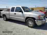 2005 GMC Sierra 1500 SLE z VIN 2GTEC19V951253055, wystawiony jako Copart lot #57235535 z przebiegiem 216 927 mil mil oraz Szkoda całkowita • Salvage title. Historia ofert i sprzedaży dostępna na DreamBid. Obrazek 4.