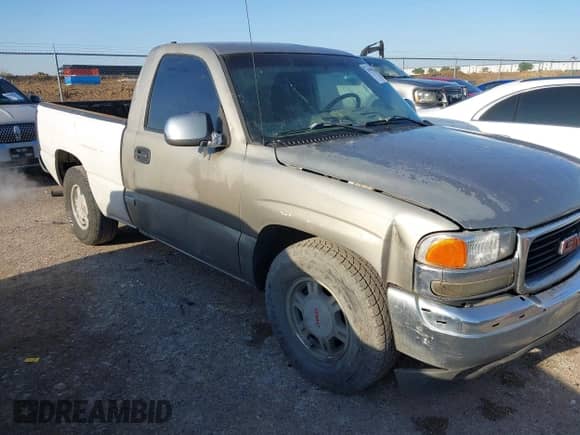 2001 GMC Sierra 1500 SL z VIN 1GTEC14V81Z333066, wystawiony jako IAAI lot #41959464 z przebiegiem 417 637 mil mil oraz . Historia ofert i sprzedaży dostępna na DreamBid. Obrazek 13.
