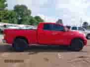 2007 Toyota Tundra Limited z VIN 5TFBV58157X004292, wystawiony jako IAAI lot #42419896 z przebiegiem 277 148 mil mil oraz . Historia ofert i sprzedaży dostępna na DreamBid. Obrazek 13.