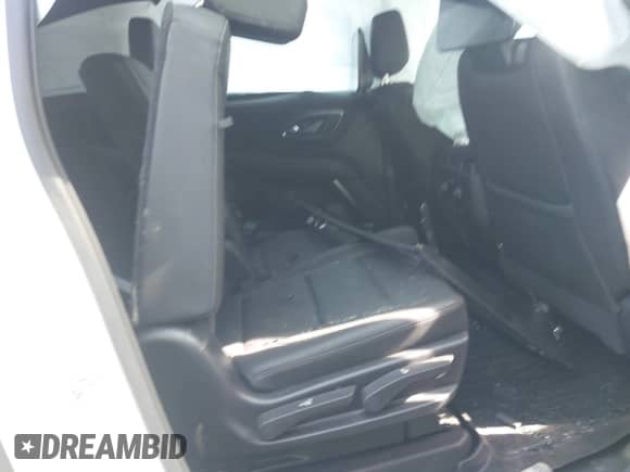 2021 Chevrolet Suburban Z71 with VIN 1GNSKDKD4MR492681, listed as a IAAI auction lot 42058056 with Not provided miles and . Bid and sale history available at DreamBid. Image 8.