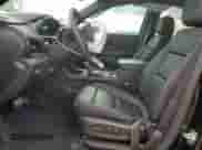 2023 Chevrolet Traverse RS z VIN 1GNERJKW9PJ337233, wystawiony jako Copart lot #55569375 z przebiegiem 27 884 mil mil oraz Szkoda całkowita • Salvage title. Historia ofert i sprzedaży dostępna na DreamBid. Obrazek 7.