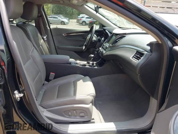 2015 Chevrolet Impala LTZ with VIN 2G1165S33F9109535, listed as a IAAI auction lot 42786833 with 218,593 mi miles and . Bid and sale history available at DreamBid. Image 5.