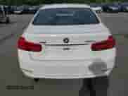 2018 BMW 3 Series 320i xDrive z VIN WBA8A3C5XJA498841, wystawiony jako Copart lot #68557075 z przebiegiem 78 063 mil mil oraz Szkoda całkowita • Salvage title. Historia ofert i sprzedaży dostępna na DreamBid. Obrazek 6.