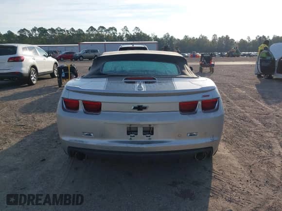 2011 Chevrolet Camaro 2SS с VIN 2G1FK3DJ8B9190172, выставлен на аукционе IAAI как лот 43516475 с пробегом 149 522 миль миль и . История ставок и продаж доступна на DreamBid. Изображение 16.
