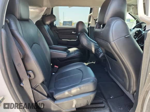 2017 Chevrolet Traverse LT с VIN 1GNKRHKD2HJ330748, выставлен на аукционе Copart как лот 63749065 с пробегом 85 797 миль миль и Списание • Salvage title. История ставок и продаж доступна на DreamBid. Изображение 11.