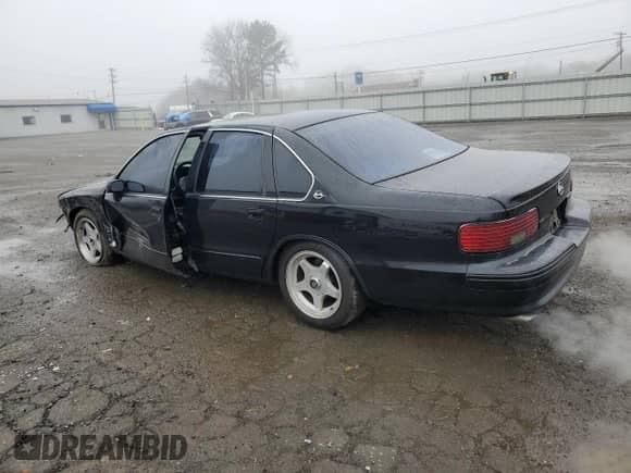 1994 Chevrolet Caprice LS с VIN 1G1BN52P0RR185668, выставлен на аукционе Copart как лот 46622835 с пробегом 169 265 миль миль и Списание • Salvage title. История ставок и продаж доступна на DreamBid. Изображение 2.