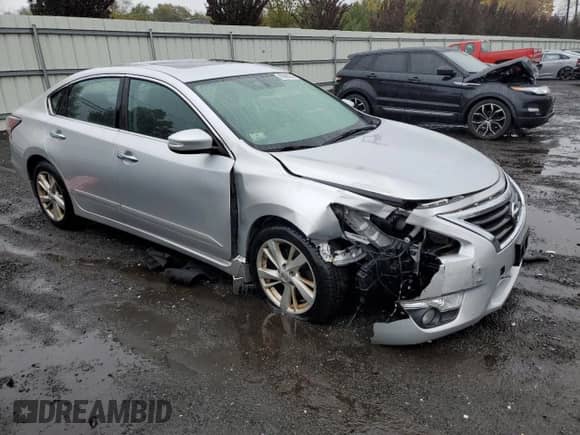 2015 Nissan Altima SV с VIN 1N4AL3APXFC198088, выставлен на аукционе Copart как лот 85904345 с пробегом 161 262 миль миль и Списание • Salvage title. История ставок и продаж доступна на DreamBid. Изображение 4.