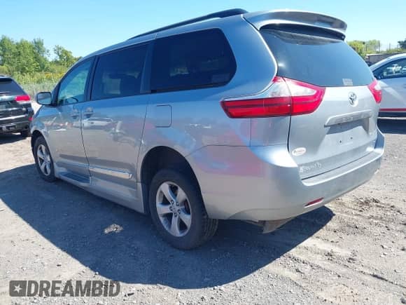 2017 Toyota Sienna LE Auto Access Seat с VIN 5TDKZ3DC7HS826423, выставлен на аукционе IAAI как лот 43102554 с пробегом 78 433 миль миль и . История ставок и продаж доступна на DreamBid. Изображение 3.