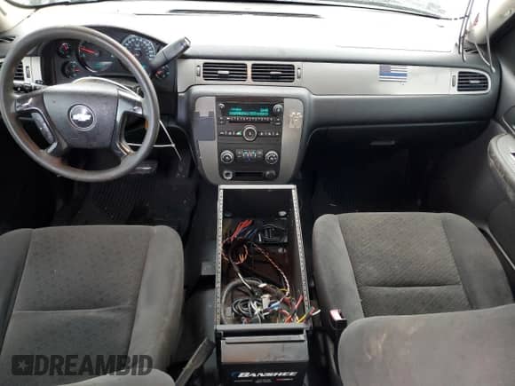 2008 Chevrolet Tahoe Police с VIN 1GNEC03058R257243, выставлен на аукционе Copart как лот 46955705 с пробегом 232 754 миль миль и Списание • Salvage title. История ставок и продаж доступна на DreamBid. Изображение 8.