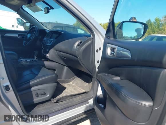 2017 Nissan Pathfinder SL with VIN 5N1DR2MMXHC693861, listed as a IAAI auction lot 43226928 with 98,715 mi miles and . Bid and sale history available at DreamBid. Image 5.