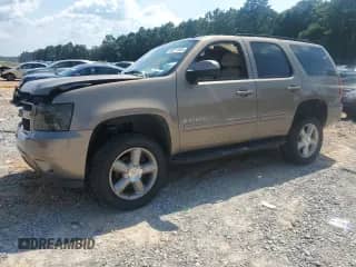 2007 Chevrolet Tahoe LT с VIN 1GNFC13087R235780, выставлен на аукционе Copart как лот 69211035 с пробегом Не указан миль и Списание • Salvage title. История ставок и продаж доступна на DreamBid. Изображение 1.