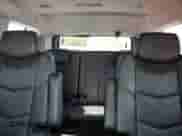 2015 Cadillac Escalade z VIN 1GYS4AKJ5FR304917, wystawiony jako Copart lot #51134245 z przebiegiem 167 133 mil mil oraz Czysty tytuł • Clean title. Historia ofert i sprzedaży dostępna na DreamBid. Obrazek 10.