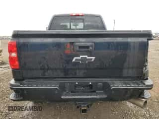 2015 Chevrolet Silverado 3500HD LTZ с VIN 1GC4K0C80FF638977, выставлен на аукционе Copart как лот 63182725 с пробегом 204 968 миль миль и Списание • Salvage title. История ставок и продаж доступна на DreamBid. Изображение 6.