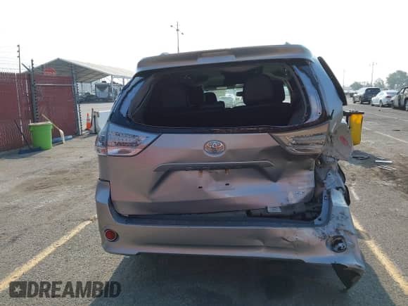 2016 Toyota Sienna SE with VIN 5TDXK3DC3GS732936, listed as a IAAI auction lot 42721756 with 150,449 mi miles and . Bid and sale history available at DreamBid. Image 16.