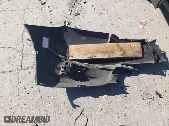 2017 Toyota Sienna XLE с VIN 5TDYZ3DC0HS803804, выставлен на аукционе Copart как лот 84789375 с пробегом 217 747 миль миль и Списание • Salvage title. История ставок и продаж доступна на DreamBid. Изображение 13.