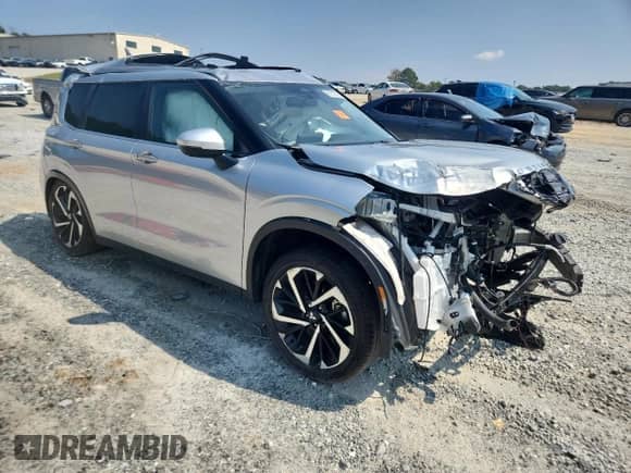 2024 Mitsubishi Outlander SE z VIN JA4J3VA82RZ067053, wystawiony jako Copart lot #81312425 z przebiegiem 52 238 mil mil oraz Szkoda całkowita • Salvage title. Historia ofert i sprzedaży dostępna na DreamBid. Obrazek 4.