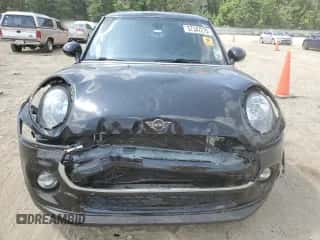 2019 MINI Hardtop Cooper with VIN WMWXP5C57K2H30753, listed as a Copart auction lot 57347275 with 98,063 mi miles and Salvage title. Bid and sale history available at DreamBid. Image 5.